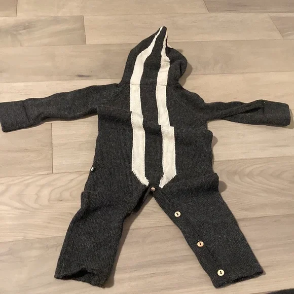 Oeuf skunk costume 12-18month - Picture 2 of 3